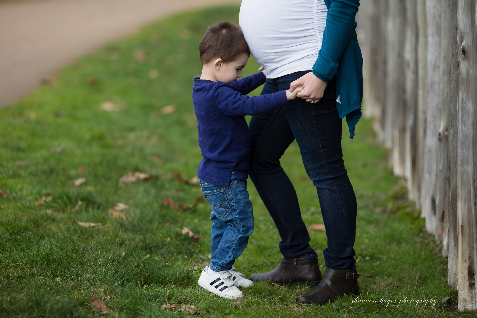 vancouver washington maternity photographer, fort vancouver maternity session, shannon hager photography