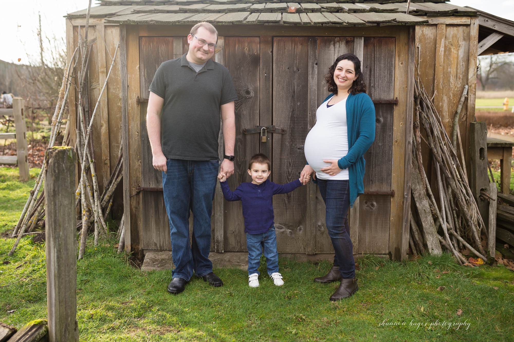 vancouver washington maternity photographer, fort vancouver maternity session, shannon hager photography