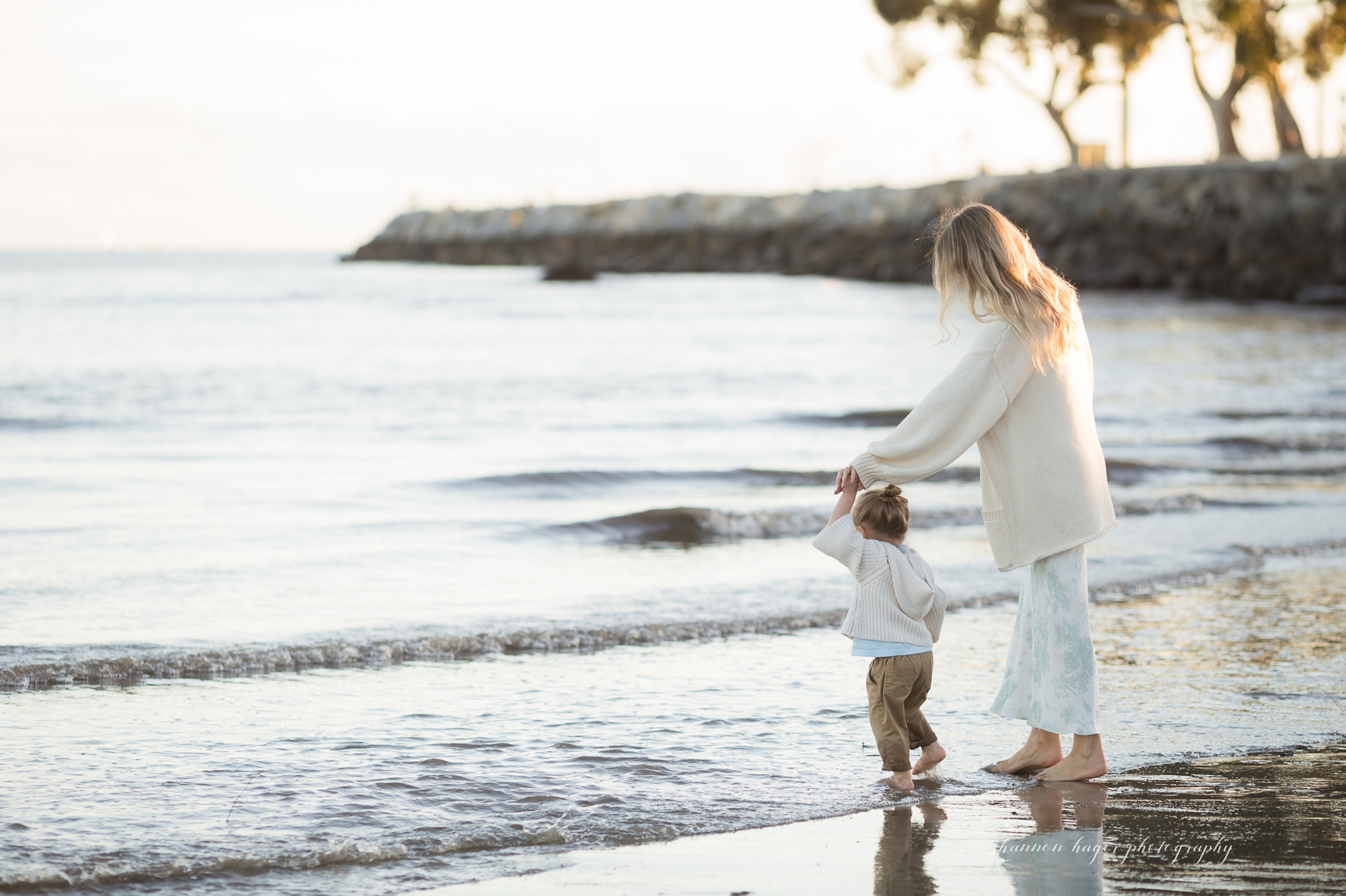 family photography oregon coast photographer, family beach session, shannon hager photography