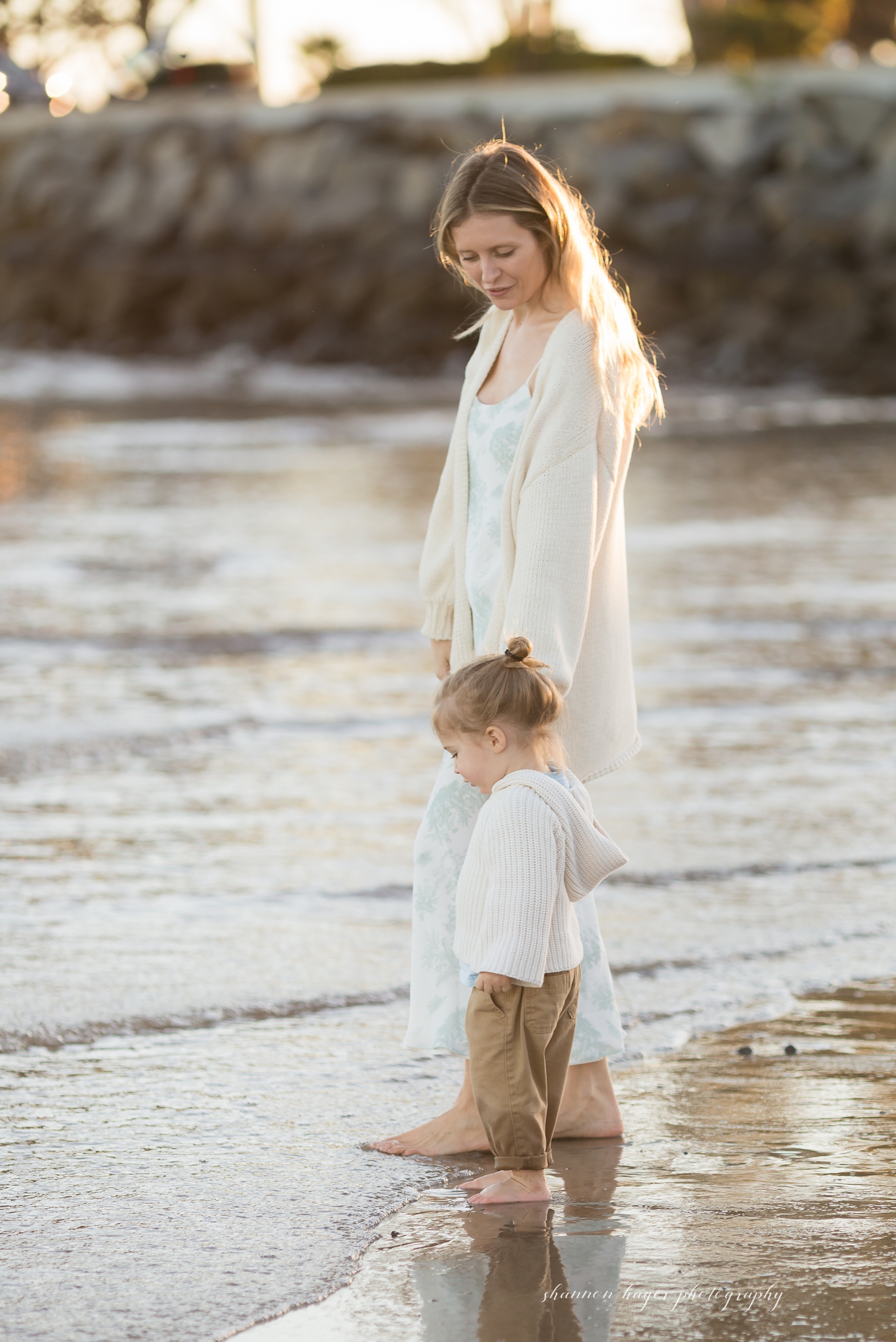 family photography oregon coast photographer, family beach session, shannon hager photography