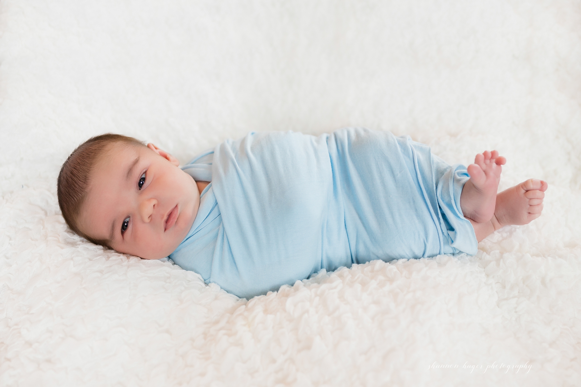 newborn photography vancouver washington, portland newborn photographer, lifestyle in home newborn session, shannon hager photography