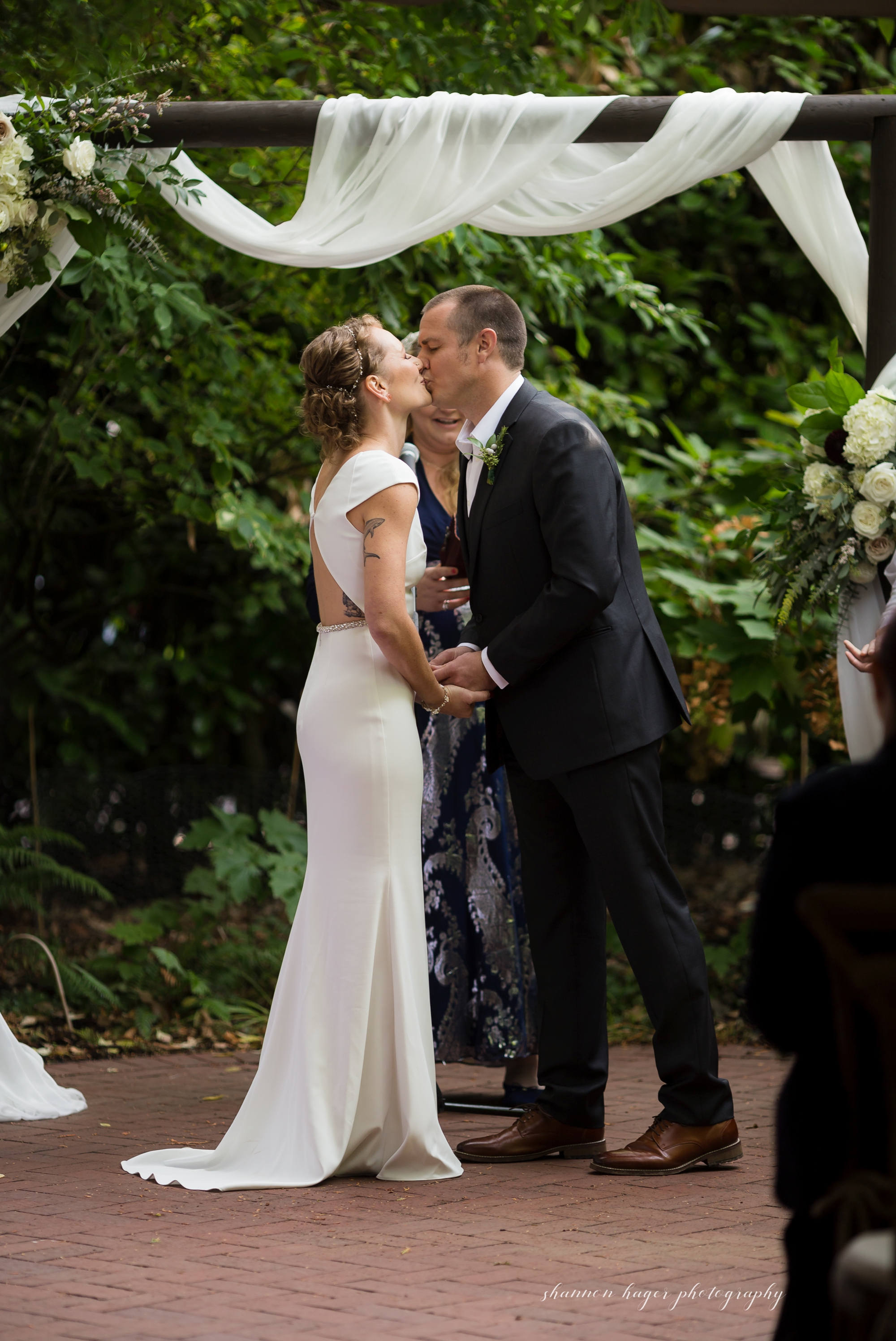 fall mcmenamin edgefield wedding, portland wedding photographer, fall wedding photography oregon, shannon hager photography