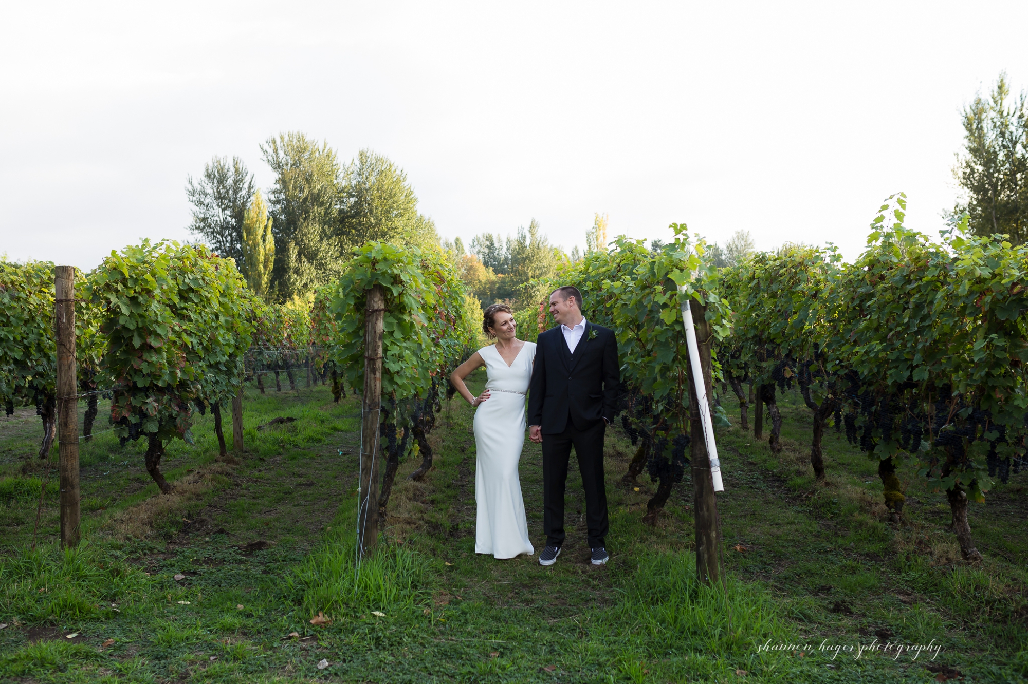 fall mcmenamin edgefield wedding, portland wedding photographer, fall wedding photography oregon, shannon hager photography