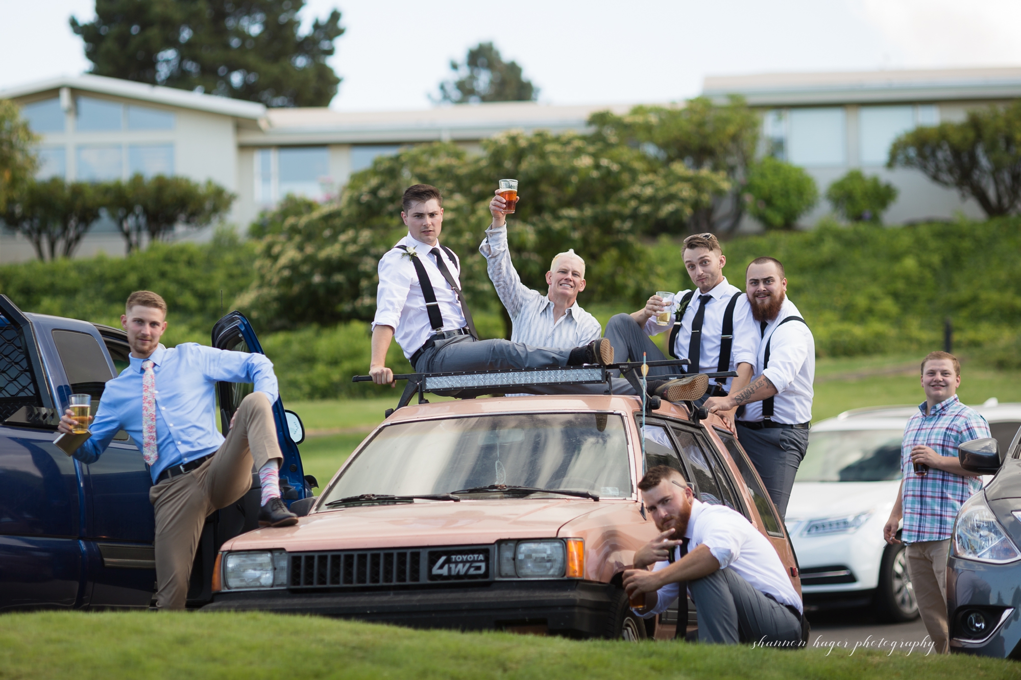 illahe hills country club summer wedding, salem wedding photographer, portland oreogn wedding photography by Shannon Hager Photography