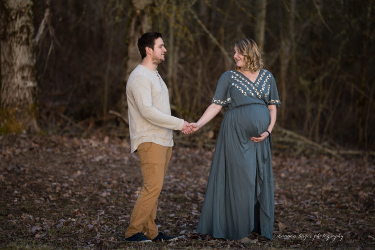 sherwood maternity photographer, maternity and newborn photography portland oregon, maternity photos by shannon hager photography