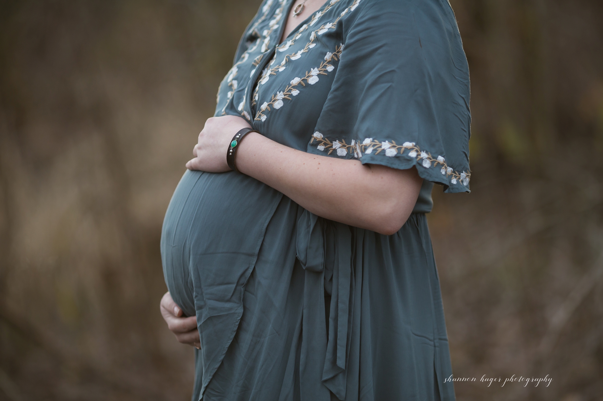 sherwood maternity photographer, maternity and newborn photography portland oregon, maternity photos by shannon hager photography