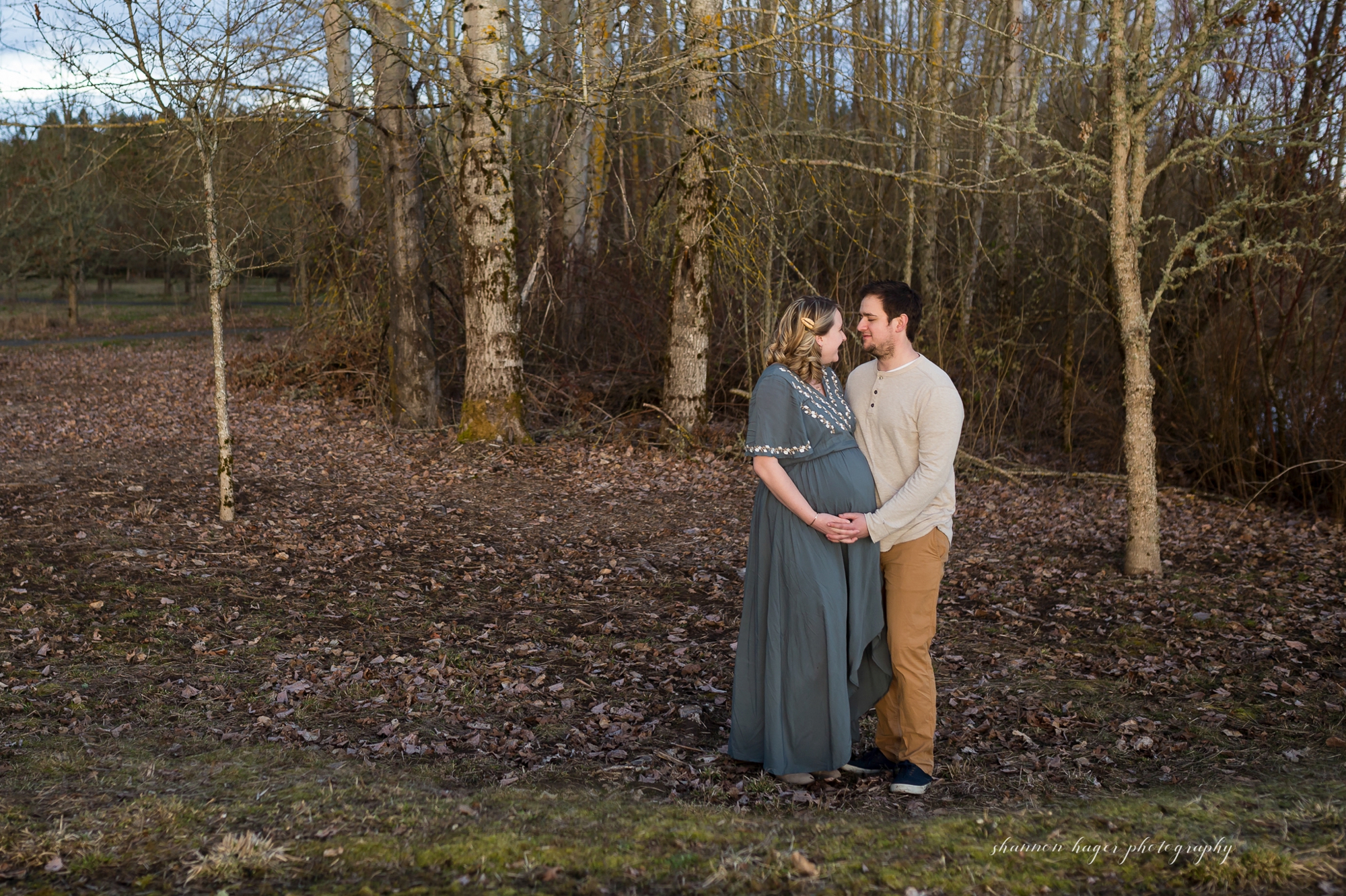 sherwood maternity photographer, maternity and newborn photography portland oregon, maternity photos by shannon hager photography