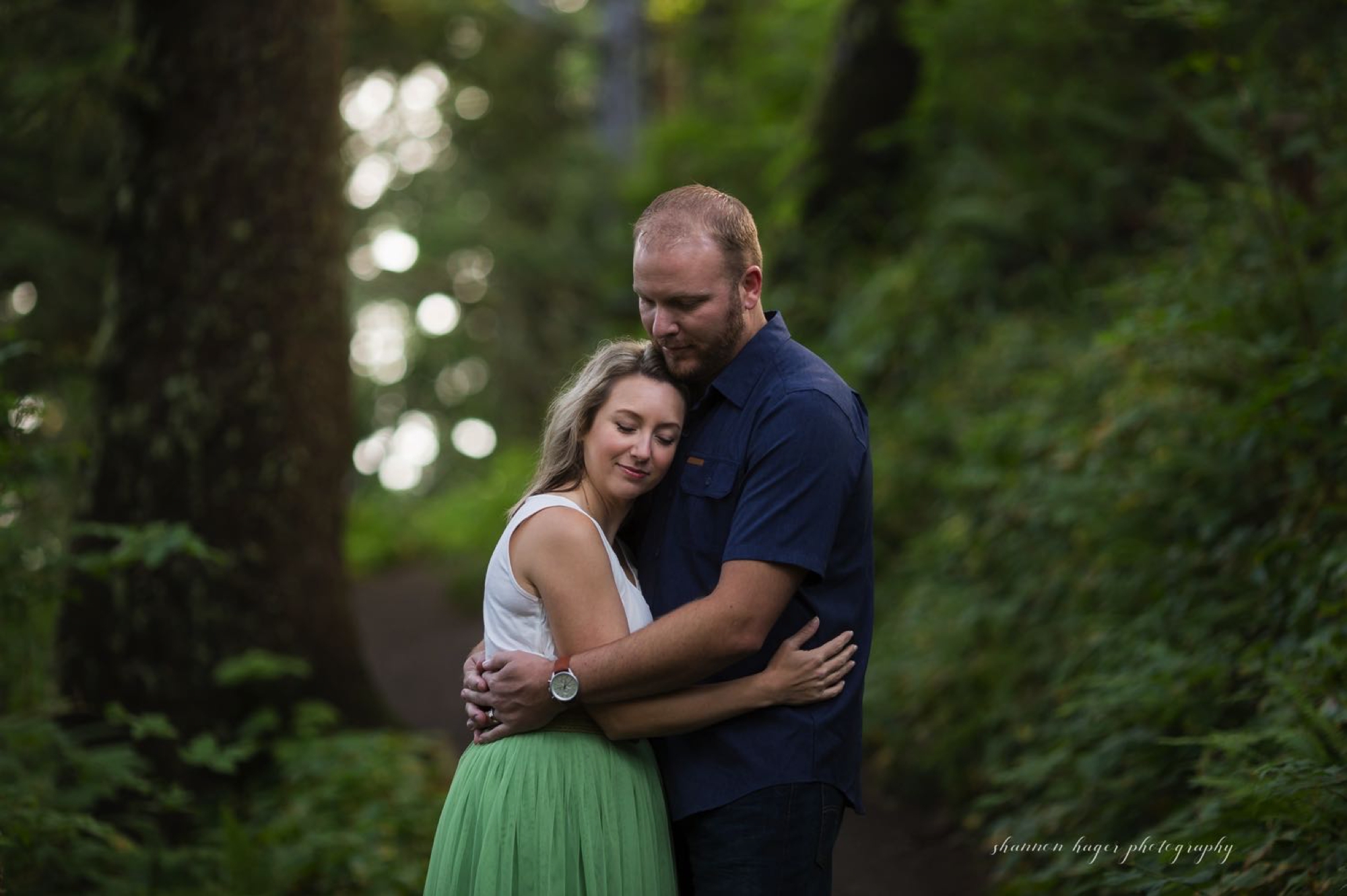 oregon coast anniversary session, oregon coast photographer, oregon coast wedding photographer, oregon coast elopement photography by Shannon Hager