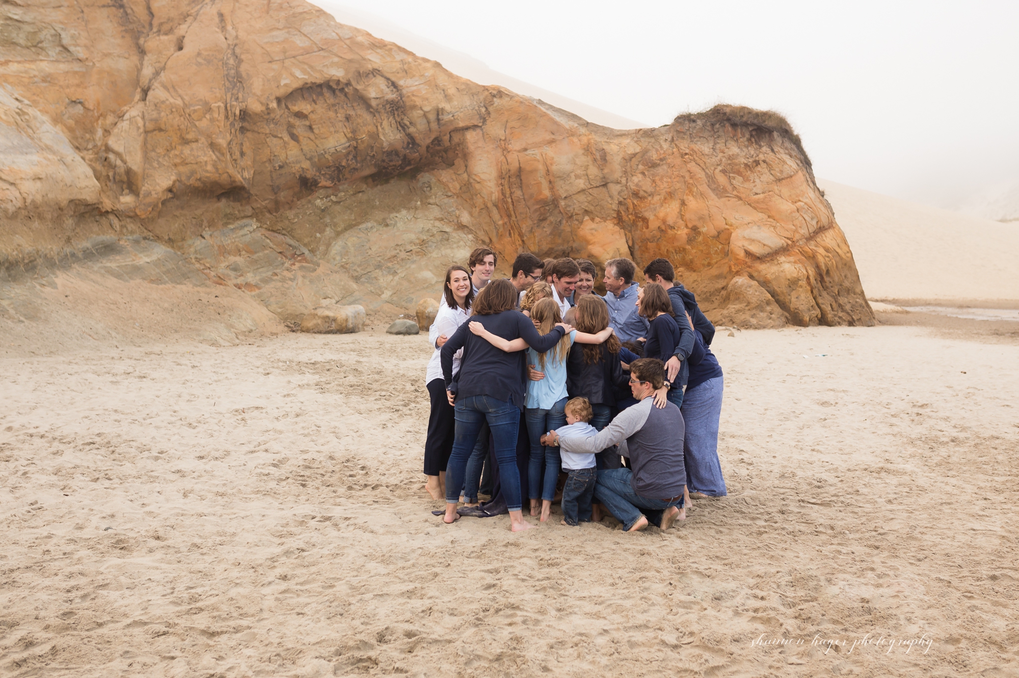 pacific city oregon coast family photographer, cape kiwanda family session, oregon coast family photographer, portland family photographer, shannon hager photography