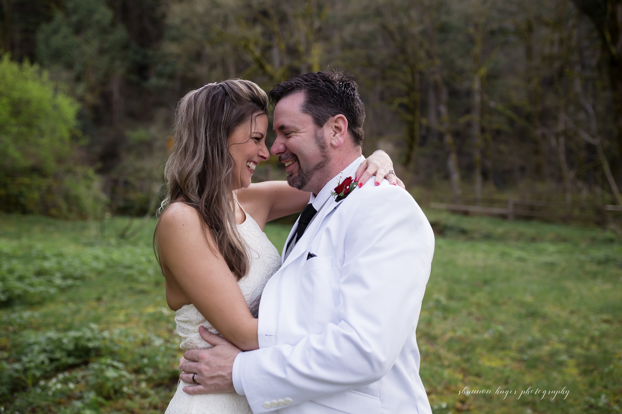 multnomah falls elopement, oregon elopement photographer, oregon destination elopement, shannon hager photography