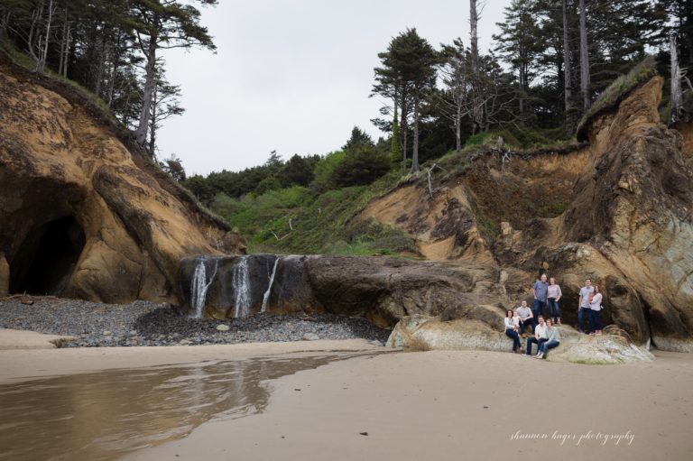 cannon beach family photographer, oregon coast family session, hug point cannon beach, shannon hager photography