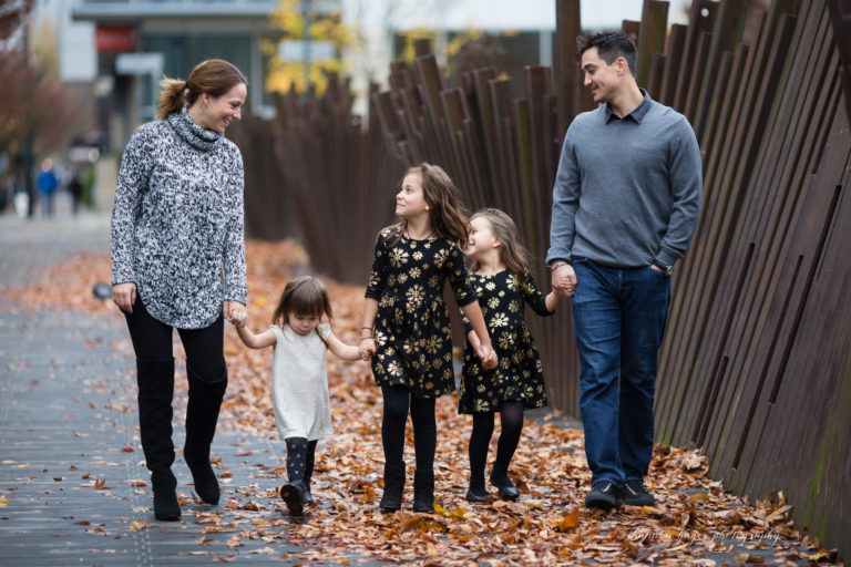 portland pearl district family session, tanner springs park photos, portland family photographer, shannon hager photography