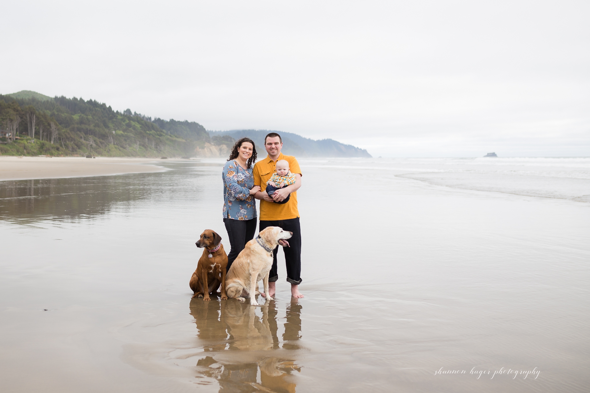 cannon beach family session, 1st birthday photos at the beach, portland family photographer, oregon coast photographer, shannon hager photography