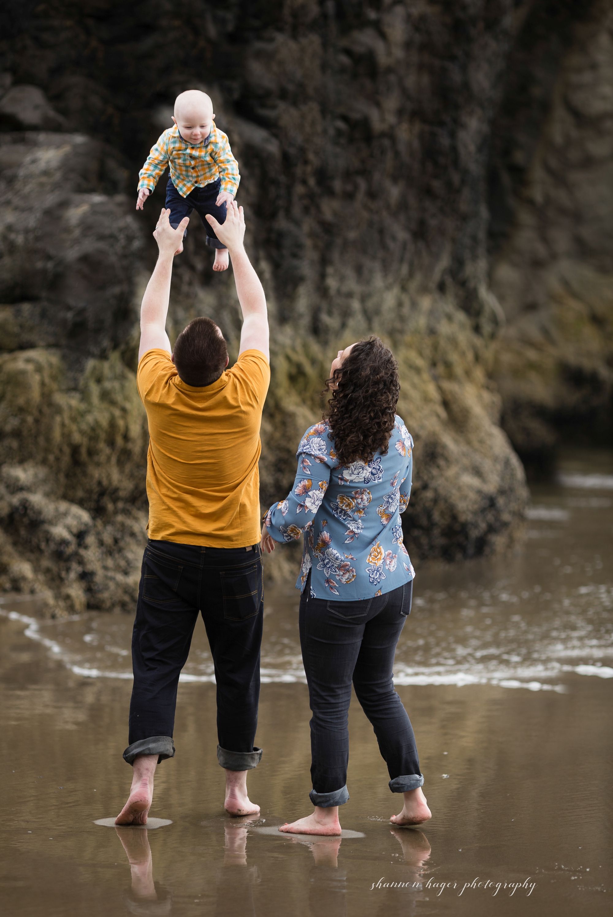 cannon beach family session, 1st birthday photos at the beach, portland family photographer, oregon coast photographer, shannon hager photography