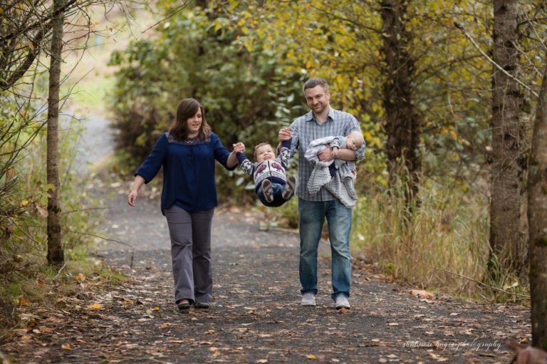 sherwood family photographer, fall family session sherwood oregon, fall mini photo sessions portland, family photography