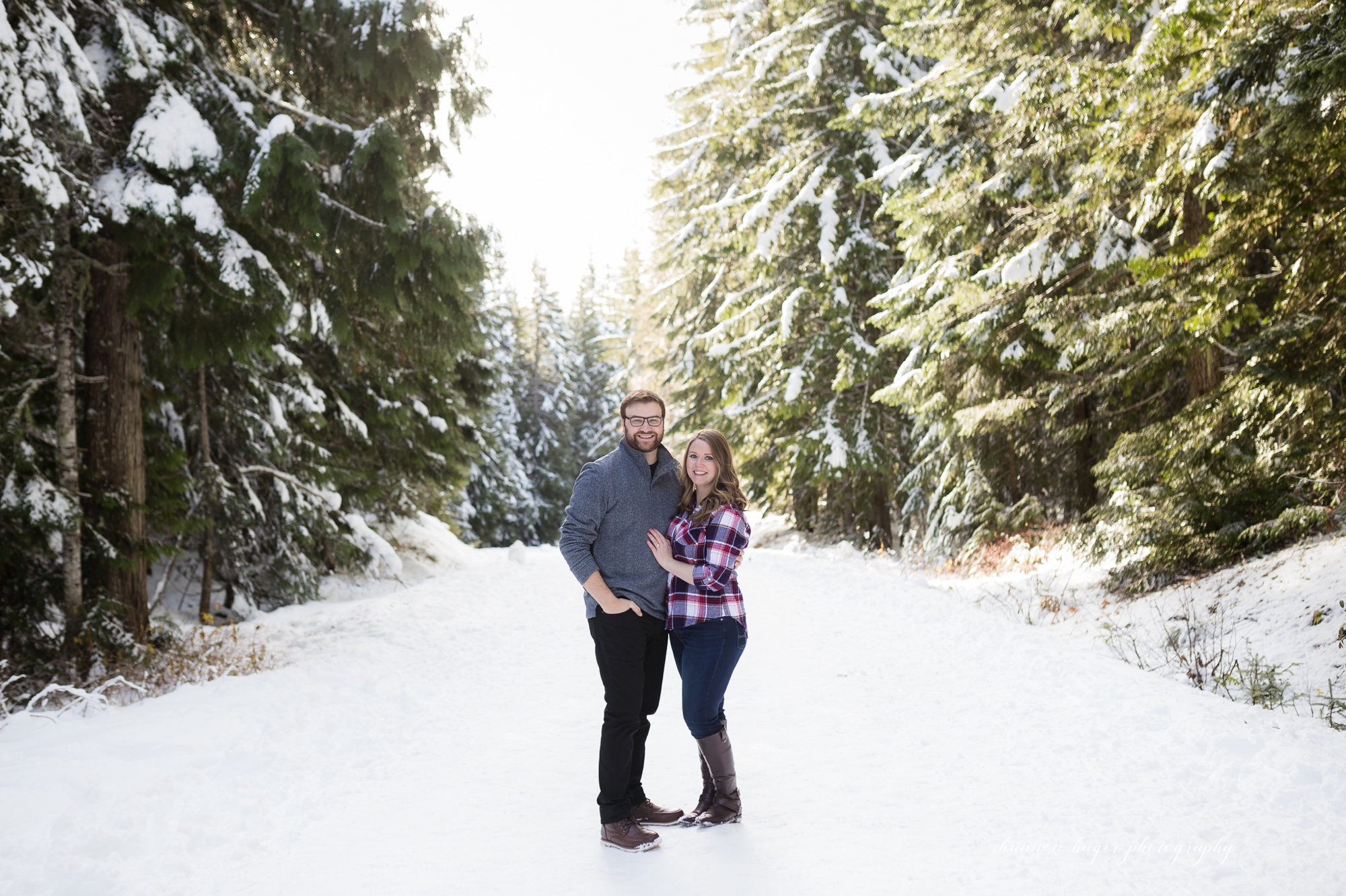 mt hood engagement session, snowy winter mountain photos, portland wedding photographer