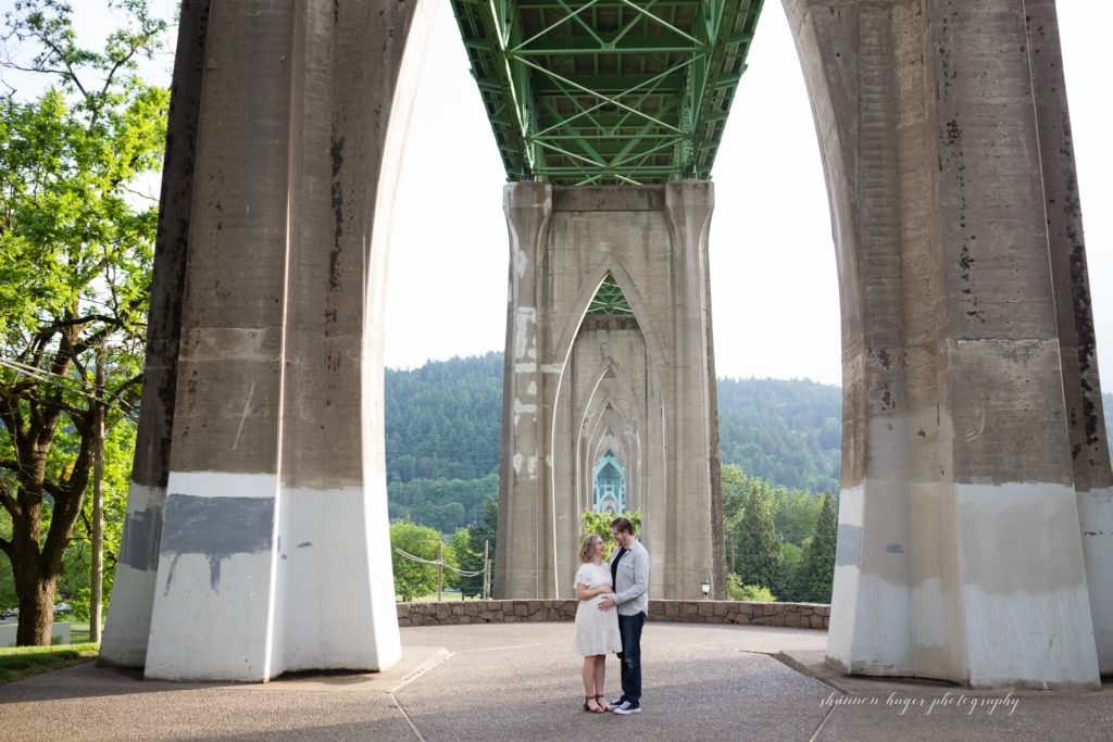 cathedral park maternity session, portland maternity photographer, oregon coast maternity photographer, shannon hager photography