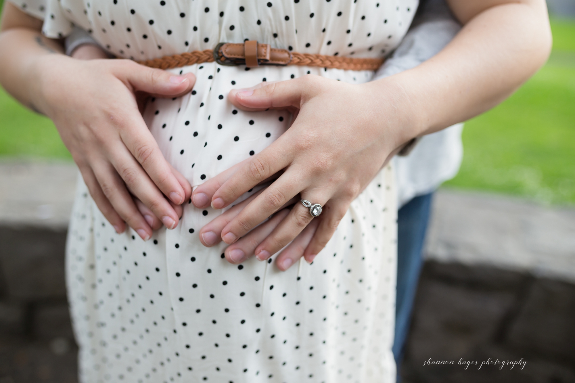 cathedral park maternity session, portland maternity photographer, oregon coast maternity photographer, shannon hager photography