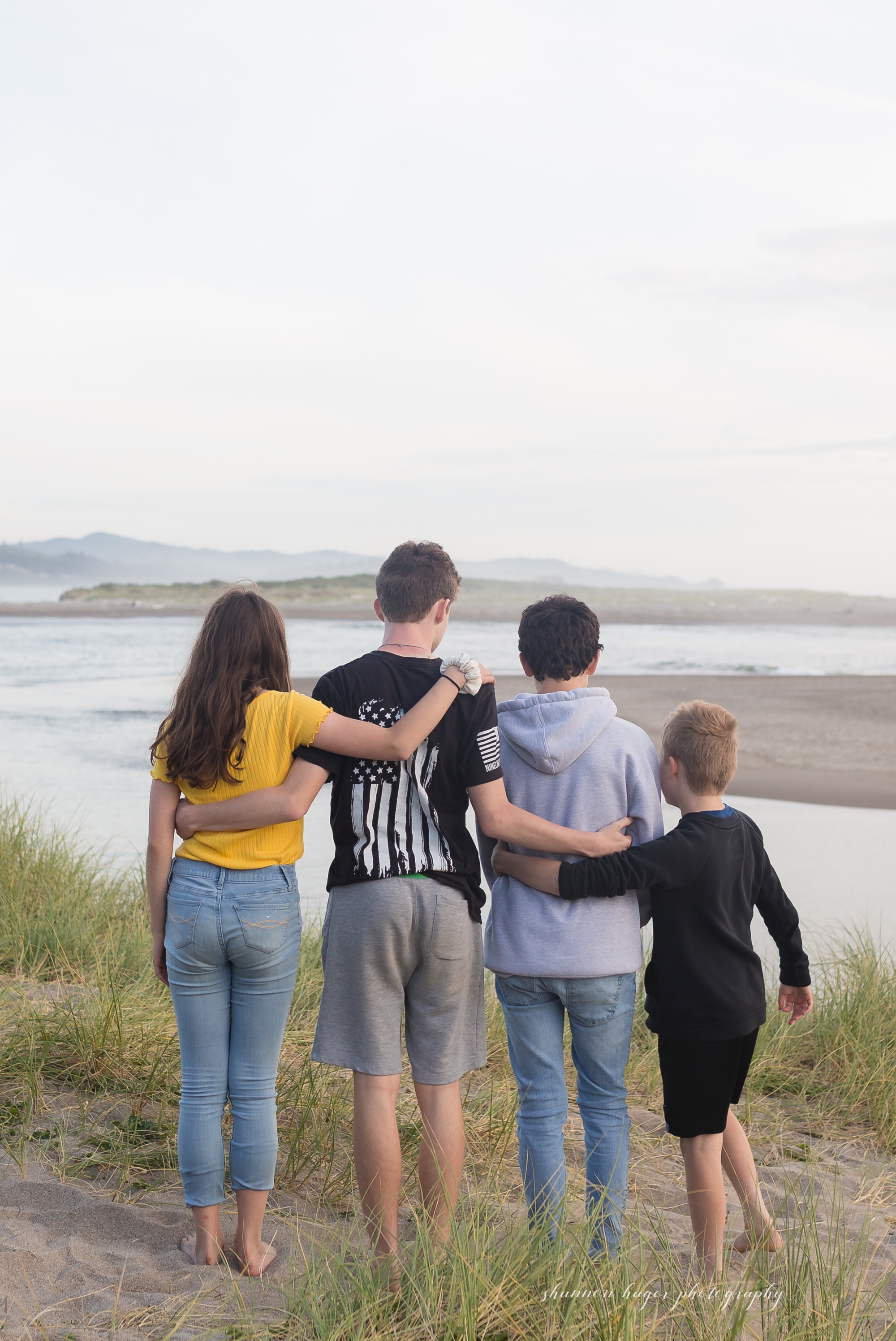 lincoln city family photographer, oregon coast family photographer, oregon coast photographer, thehagercrew, shannon hager photography