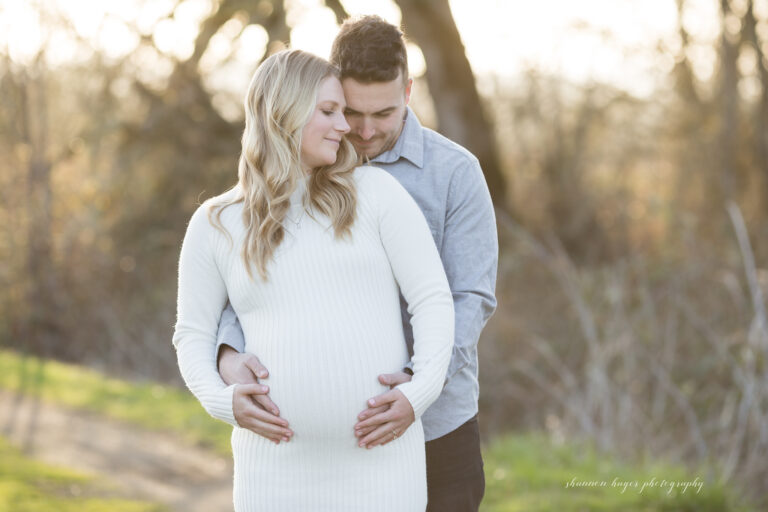 sherwood maternity session by shannon hager photography