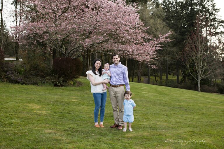 beaverton spring family photos at jenkins estate