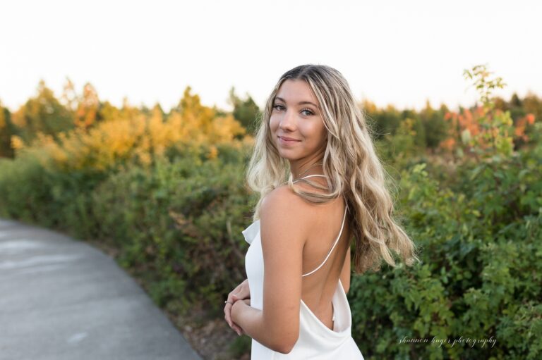 tigard senior photographer, portland high school senior photos by shannon hager photography