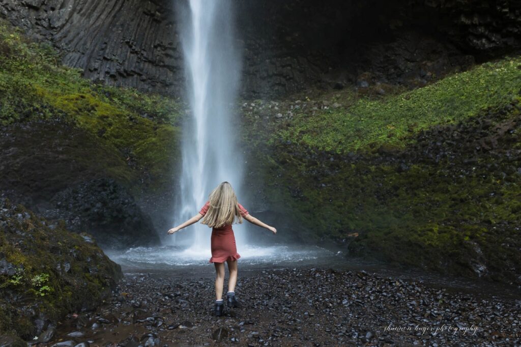 portland senior photos at latourell falls by shannon hager photography