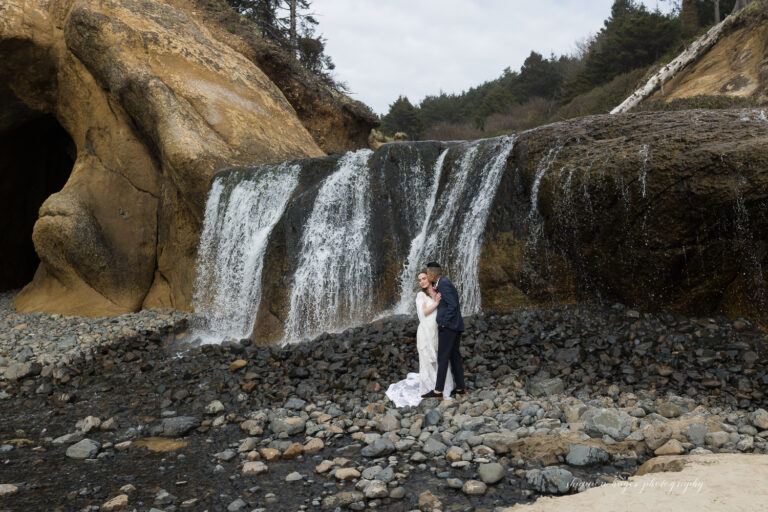 oregon coast elopement at hug point waterfall