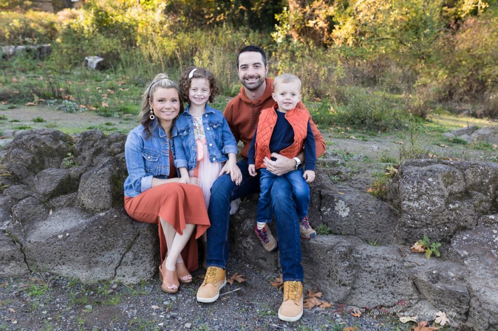 fall family photos at george rogers park in lake oswego