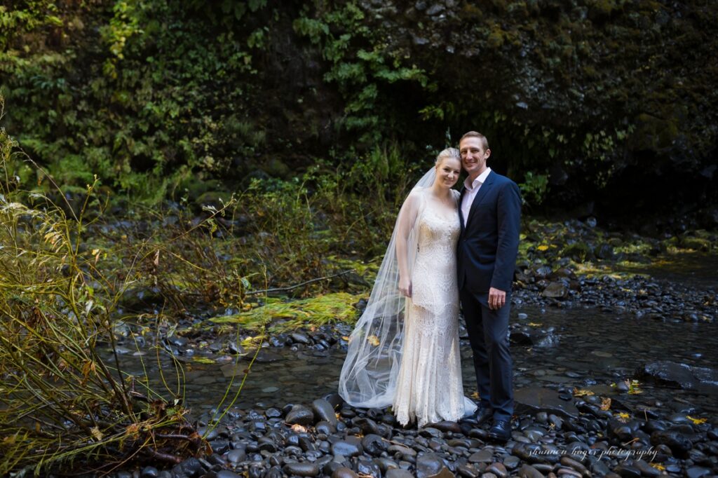 oregon waterfall elopement at abiqua falls