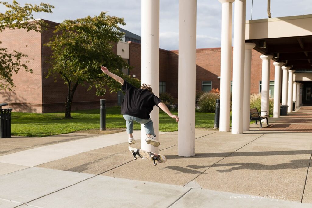 tualatin skateboarding senior photo