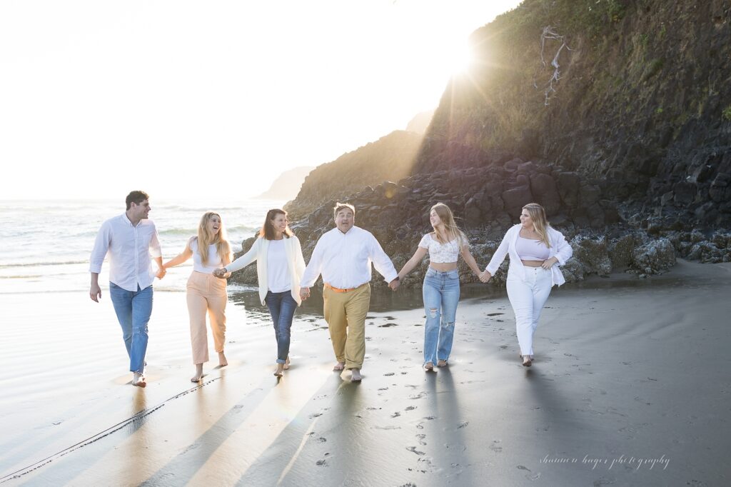 oregon coast family photos with older kids at sunset