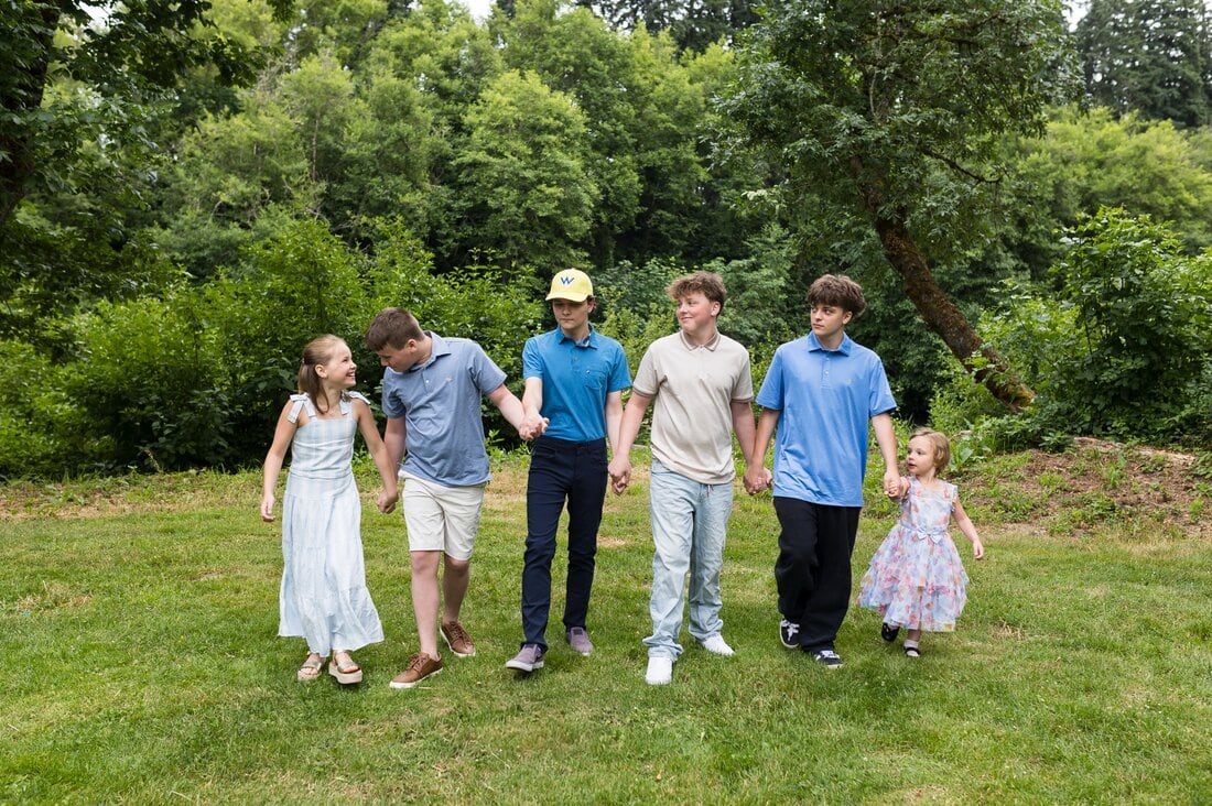 family photos at cook park in tigard