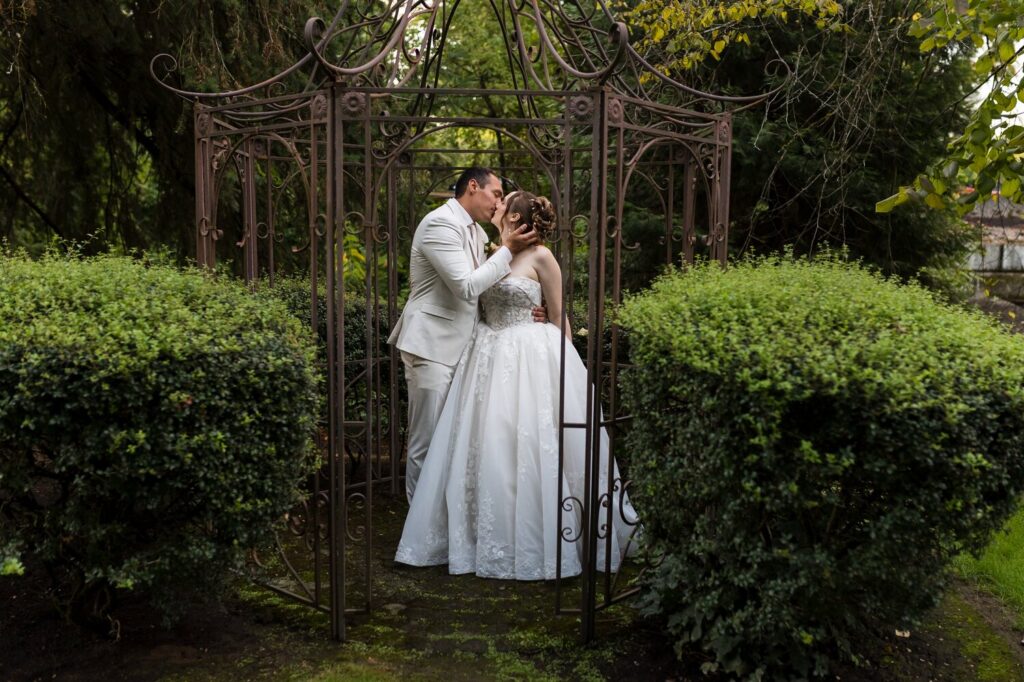 bride and groom photos