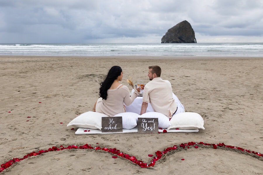 oregon beach wedding proposal